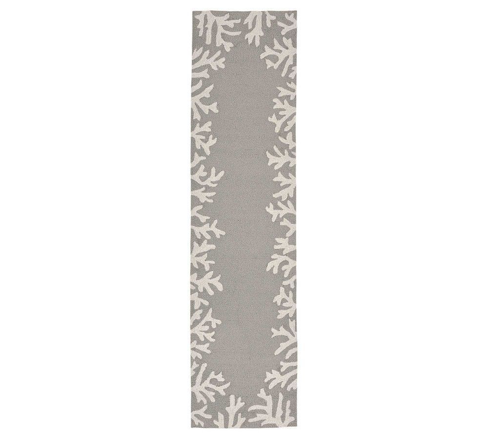 Coral Motif Silver Tufted Indoor/Outdoor Wool Blend Rug