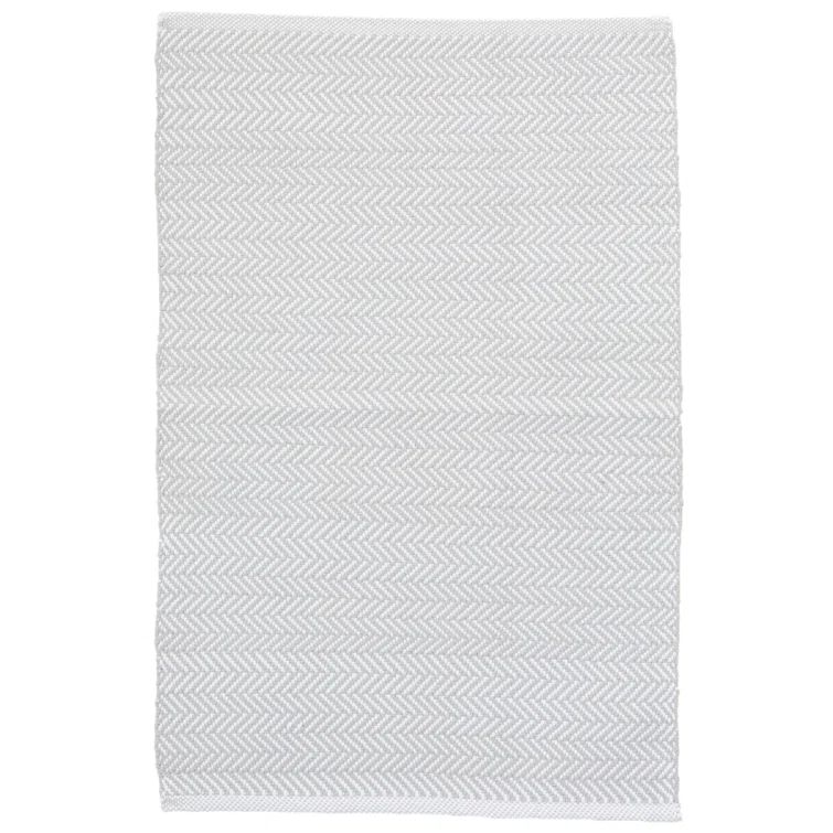 Pearl Grey and White Herringbone Reversible Synthetic Rug 6' x 9'