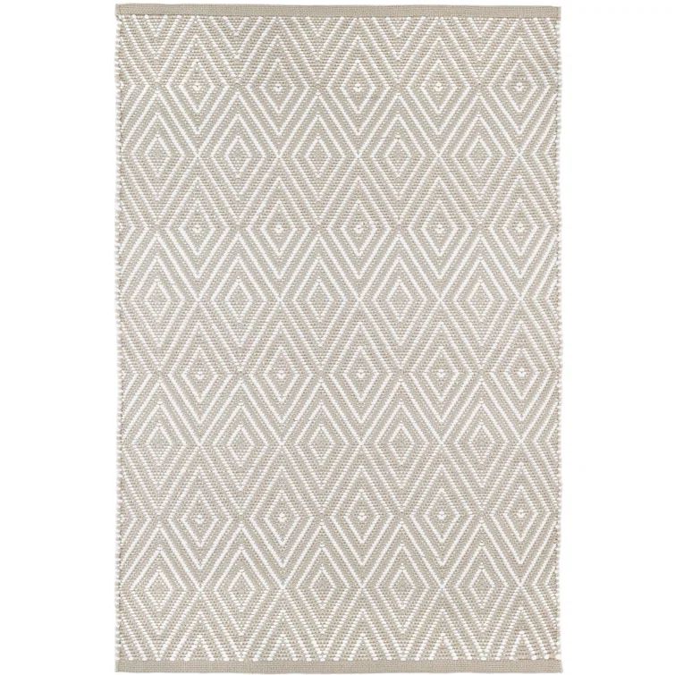 Platinum and White Flat Woven Synthetic 6' x 9' Stain-Resistant Rug