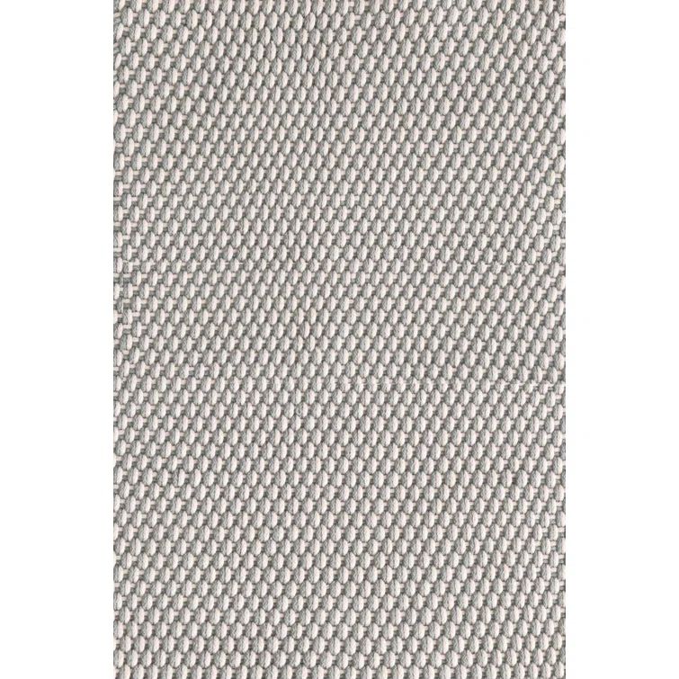 Platinum and Ivory Geometric 5'x8' Reversible Indoor/Outdoor Rug