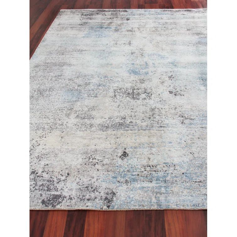 Ivory and Gray Hand-Knotted Silk Rectangular Rug 10' x 14'