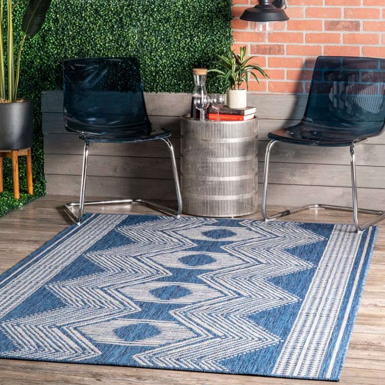 Ranya Blue and White Geometric Synthetic 5' x 8' Area Rug