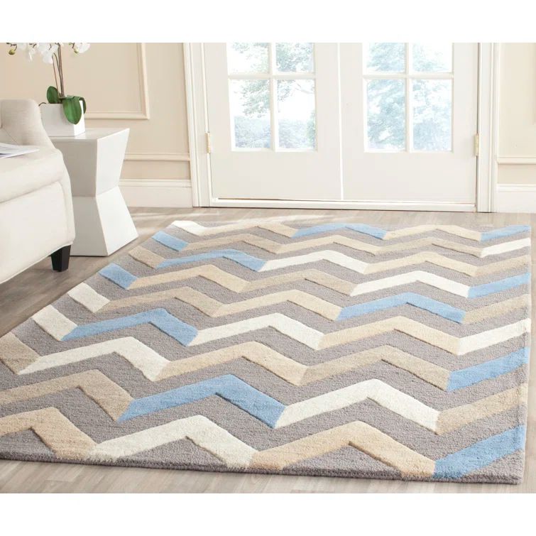 Ivory and Gray Hand-Tufted Wool Chevron Area Rug