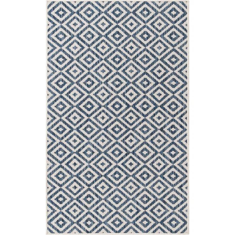 Blue Geometric Easy-Care Outdoor Rug 5' x 7'