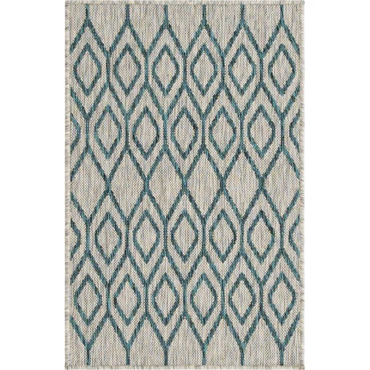 Gray and Teal Geometric Synthetic Outdoor Rug, 4' x 6'