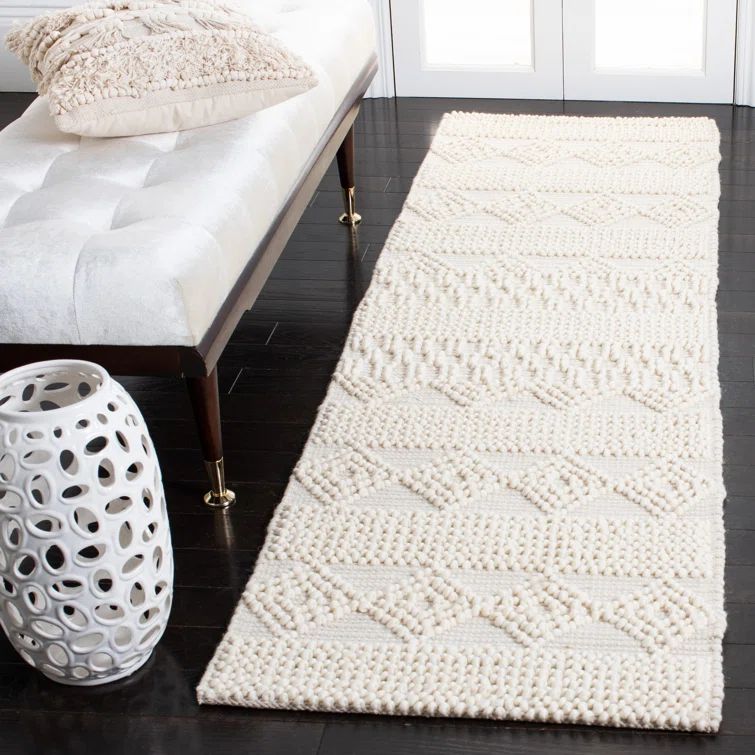 Ivory Hand-Tufted Wool Geometric Runner Rug