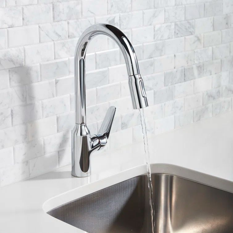 Chrome Single-Handle Pull-Down Kitchen Faucet with Spray