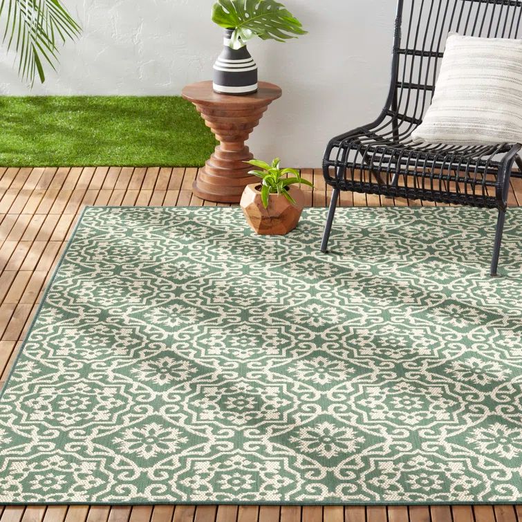 Danica 6' x 9' Green/Beige Geometric Synthetic Area Rug