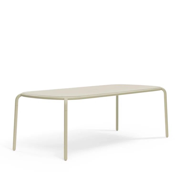 Toní 8-Seater Lightweight Aluminum Dining Table in Desert
