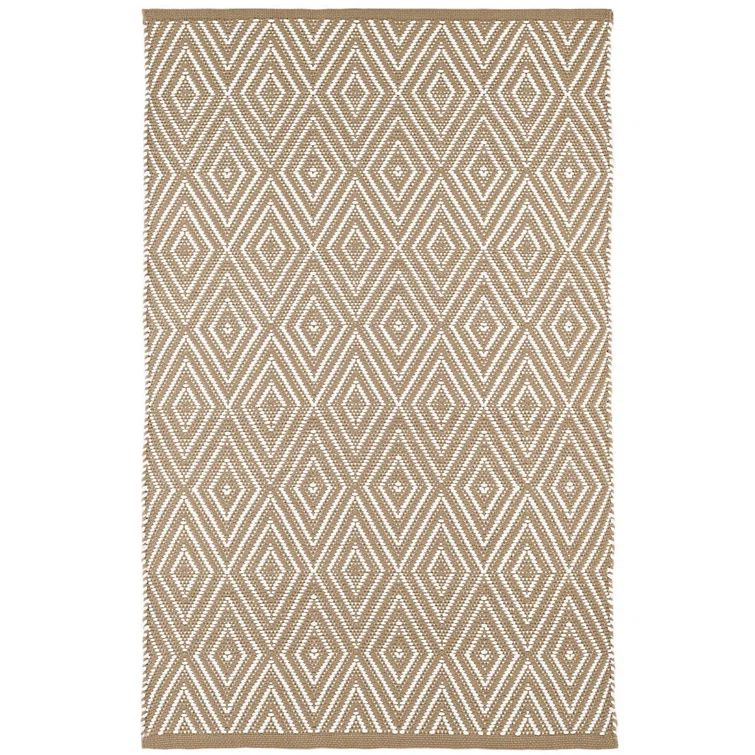 Khaki and White Diamond Pattern Handwoven Synthetic Rug, 2' x 3'