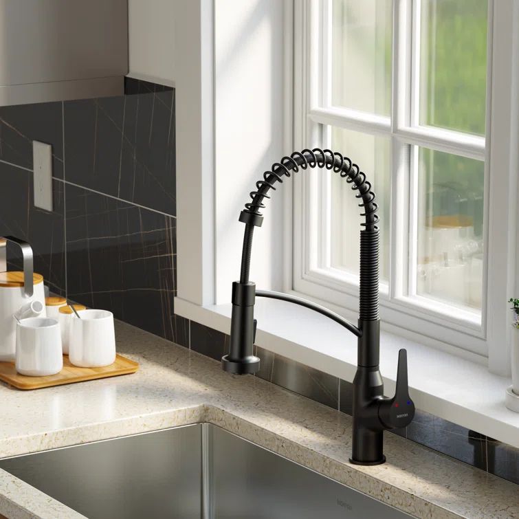 Matte Black Brass Pull-Down Sprayer Kitchen Faucet