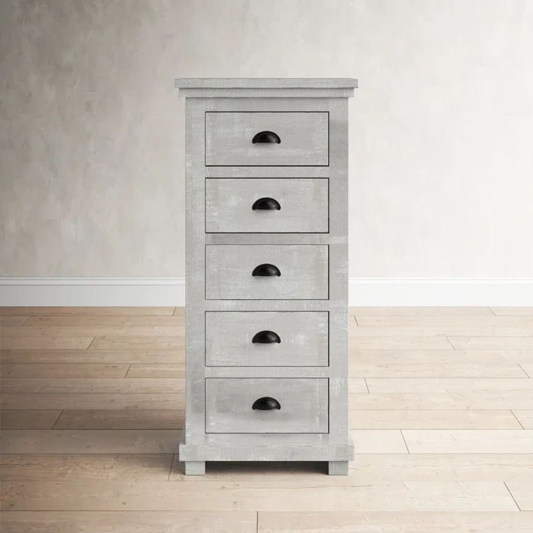 Farmhouse Gray Chalk Solid Pine 5-Drawer Lingerie Chest