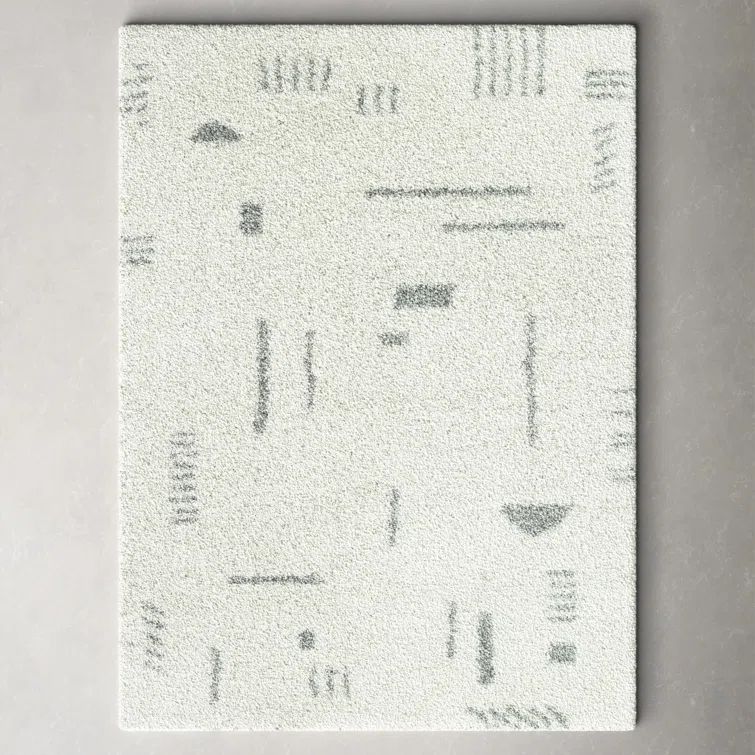 Geometric Off-White and Gray Shag Rug 4'4" x 6'