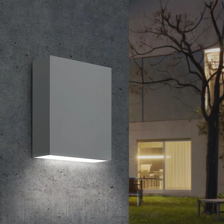 Architect Inspired 7" Textured White Aluminum LED Wall Light