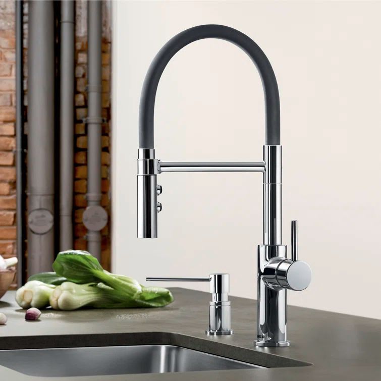 Catris Flexo Chrome Semi-Pro Faucet with Pull-out Spray