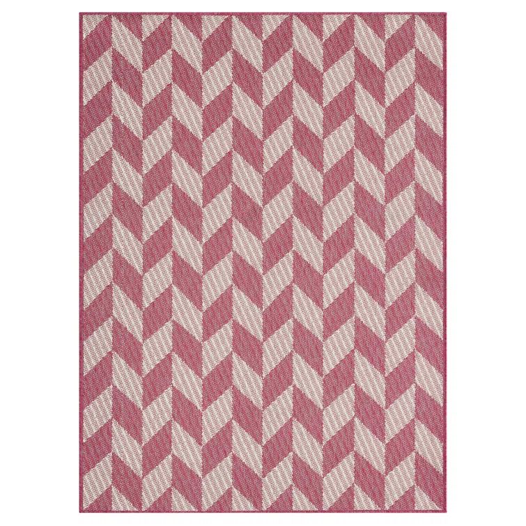 Red and Ivory Geometric 6' x 9' Reversible Indoor/Outdoor Rug