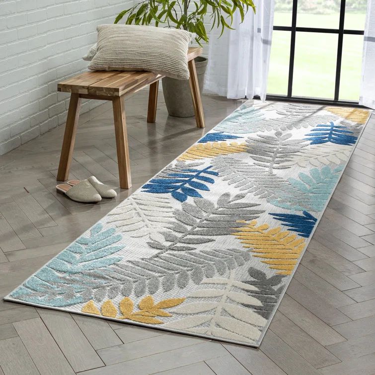 Dorado Mariah Gray Floral High-Low Texture Indoor/Outdoor Runner Rug