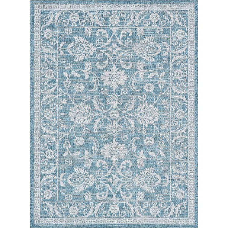 Lia Blue 5' x 7' Synthetic Oriental Area Rug