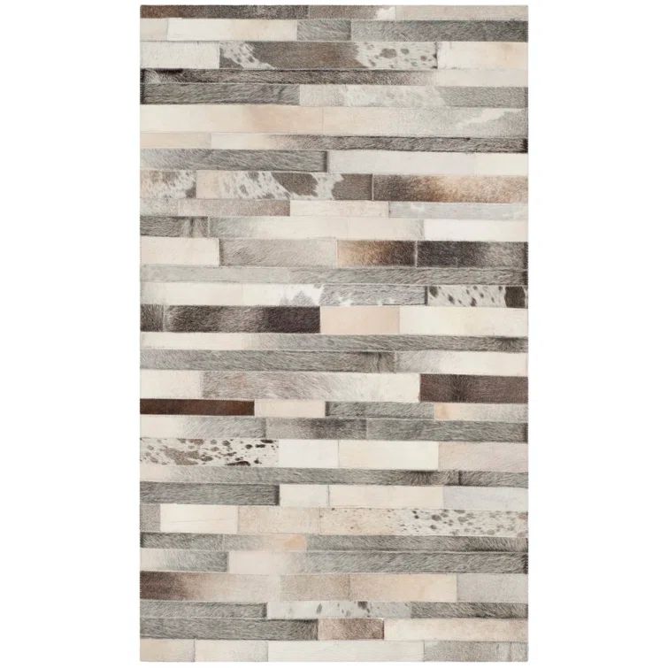 Hand-Knotted Geometric Gray Cowhide Accent Rug 2' 3" x 5'