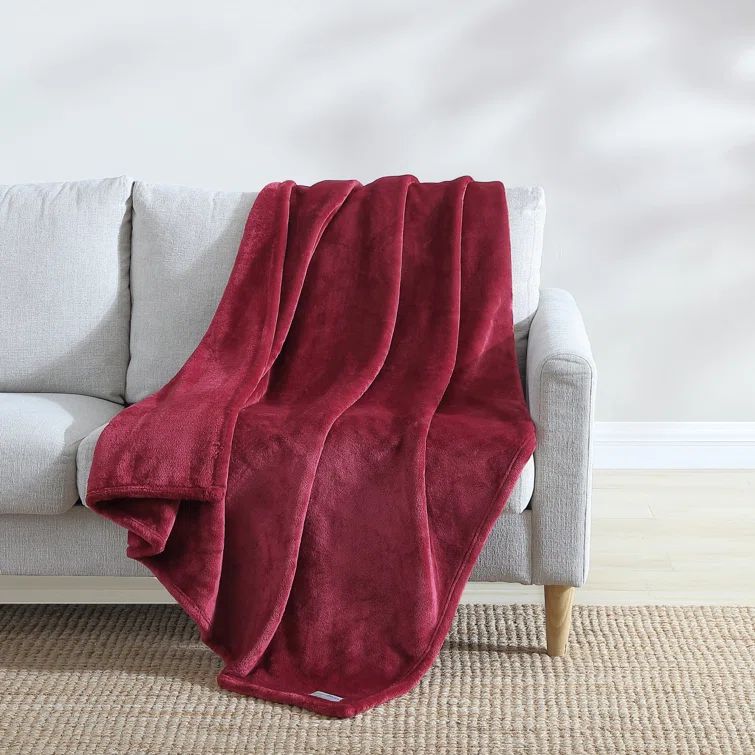 Luxurious Dark Red Sherpa 50"x60" Reversible Plush Throw