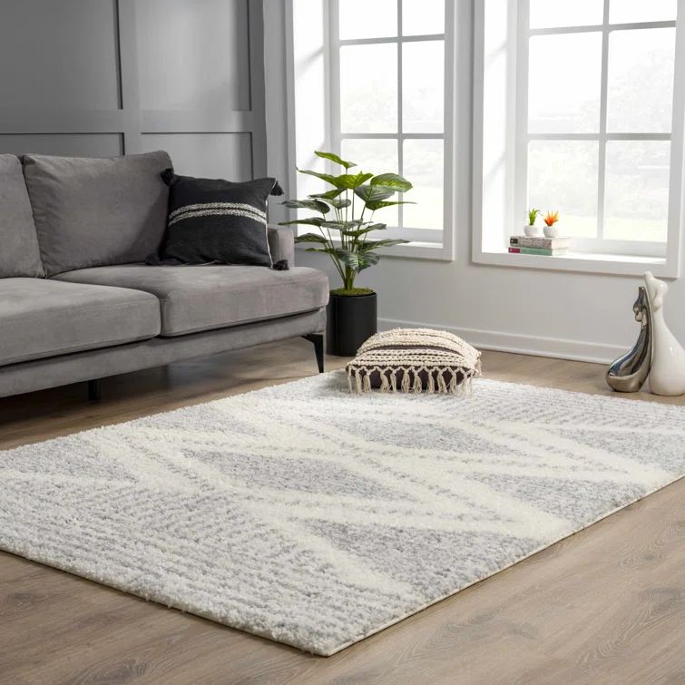 Gray and Cream Trellis Plush Shag Area Rug 5'3" x 7'3"