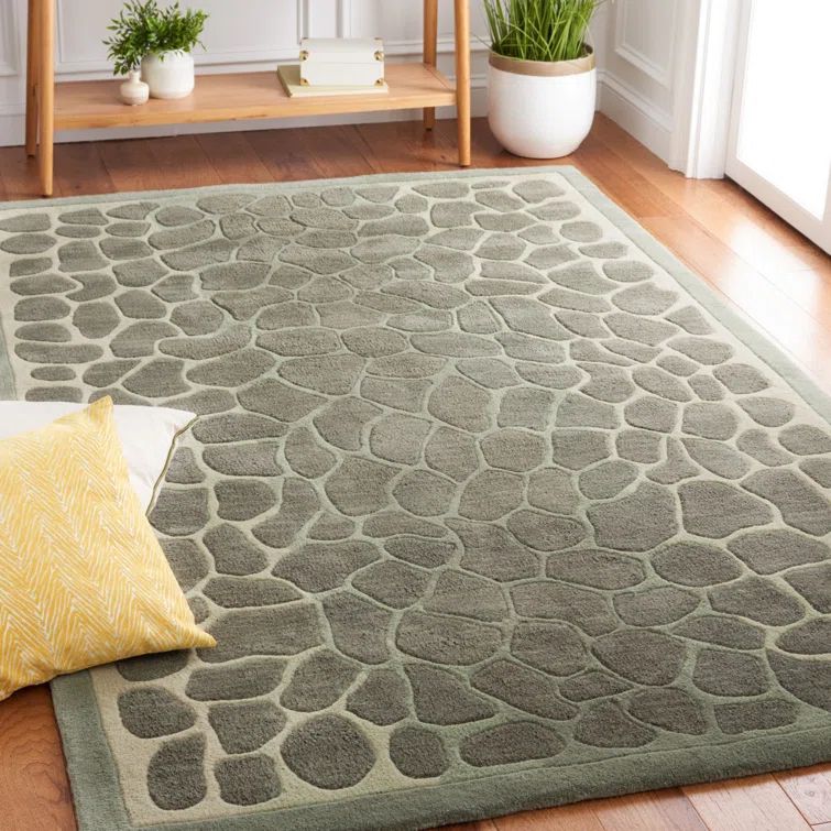 Hand-Knotted Geometric Grassland Green Wool Area Rug, 5' x 8'