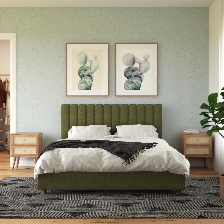 Green Linen Upholstered Queen Platform Bed with Oak Legs