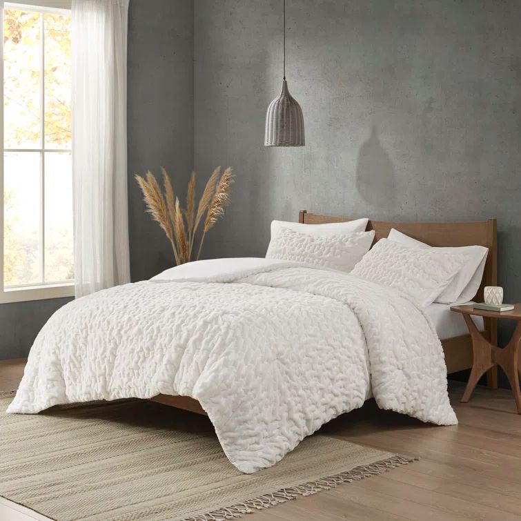 Ivory King Down Alternative Microfiber Bedspread Set