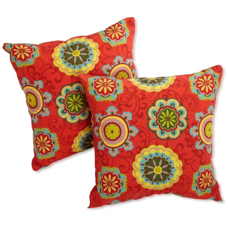 Farmington Terrace Red and Green Polyester Outdoor Throw Pillow Set