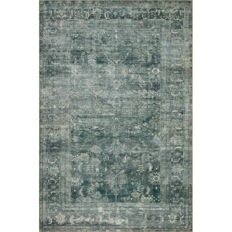Banks Blue Vintage-Inspired Washable 3'6" x 5'6" Area Rug