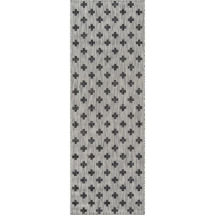 Gray Geometric Synthetic Indoor/Outdoor Runner Rug
