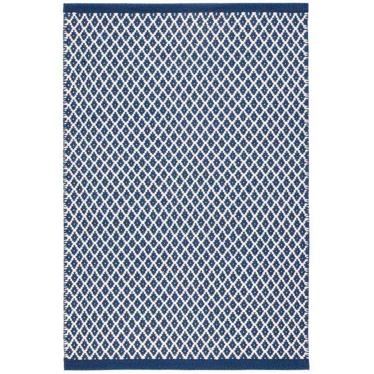 Ivory and Navy Geometric Handwoven Rectangular Rug 2' x 3'