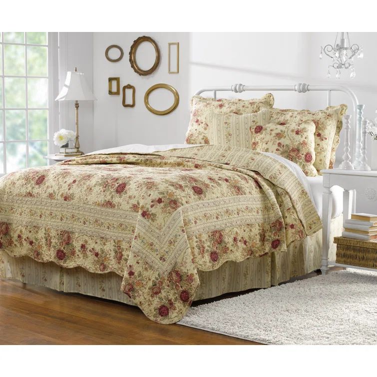 Antique Rose Twin Cotton Reversible Quilt Set with Decorative Pillows
