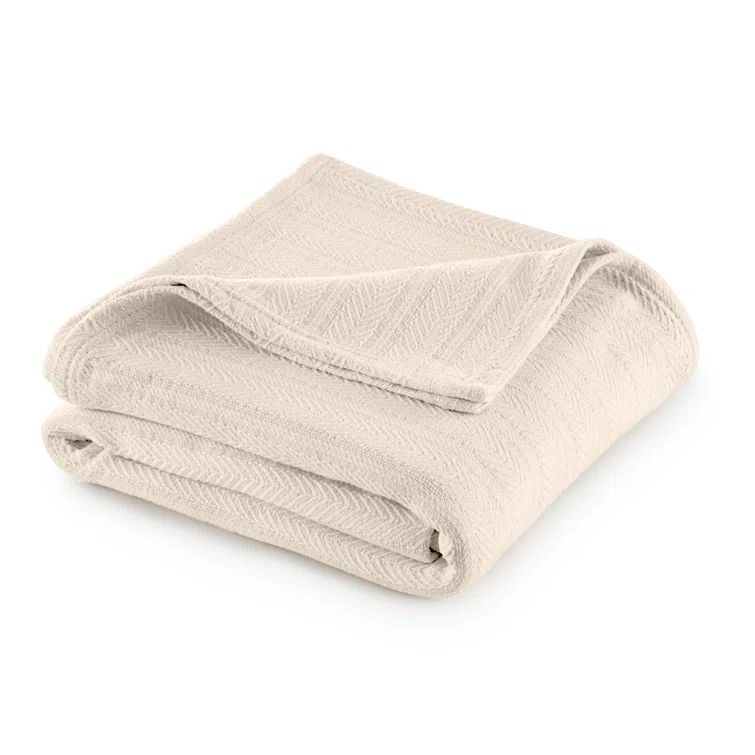 Luxurious King-Sized Chevron Cotton Blanket in Ecru