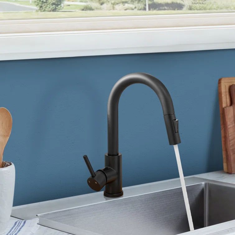 Matte Black Stainless Steel Single Handle Pull Out Kitchen Faucet