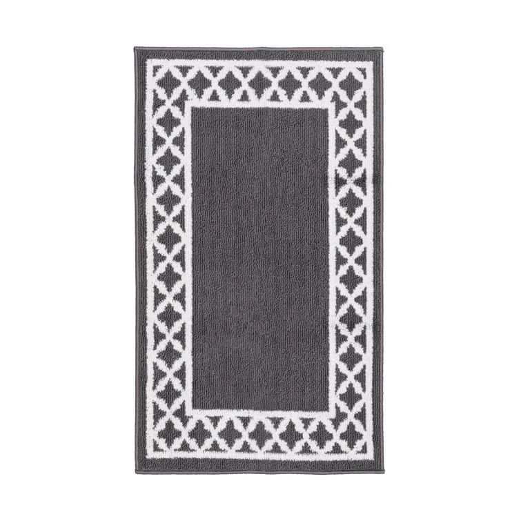 Baize Chain Trellis Black Synthetic 45"x26" Machine-Made Runner Rug