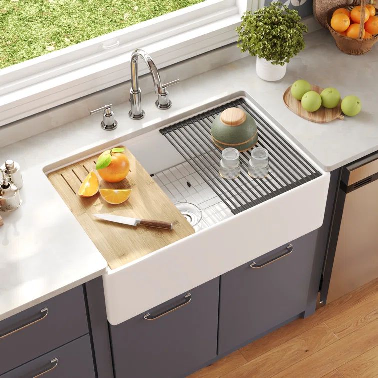 Lordear 33" L X 20" W Farmhouse Workstation Kitchen Sink White Ceramic Kitchen Sink Single Bowl Sink CSL3320WR