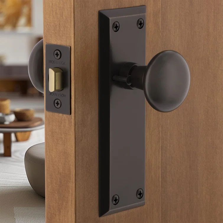Timeless Bronze New York Plate with Round Door Knob