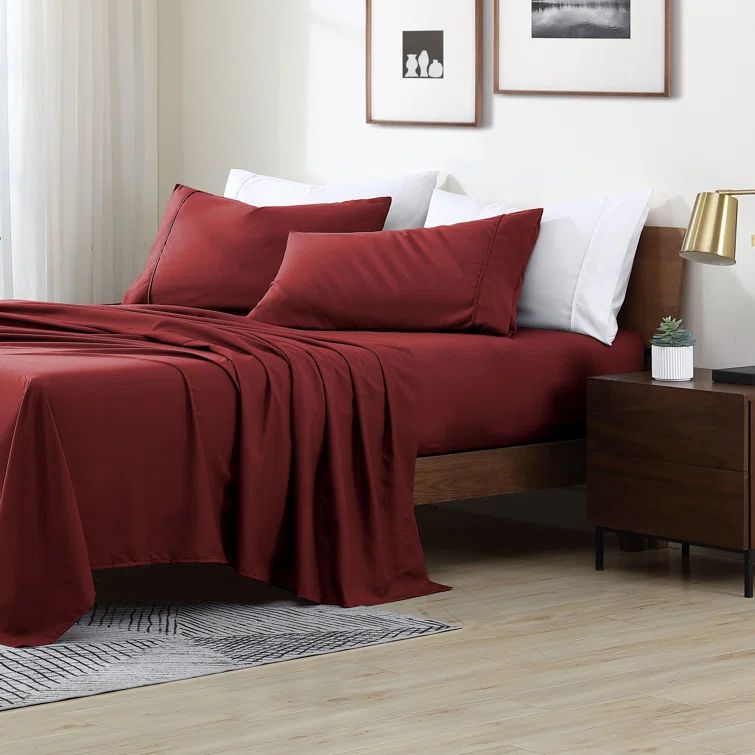 Burgundy Queen Ultra Soft Microfiber Sheet Set