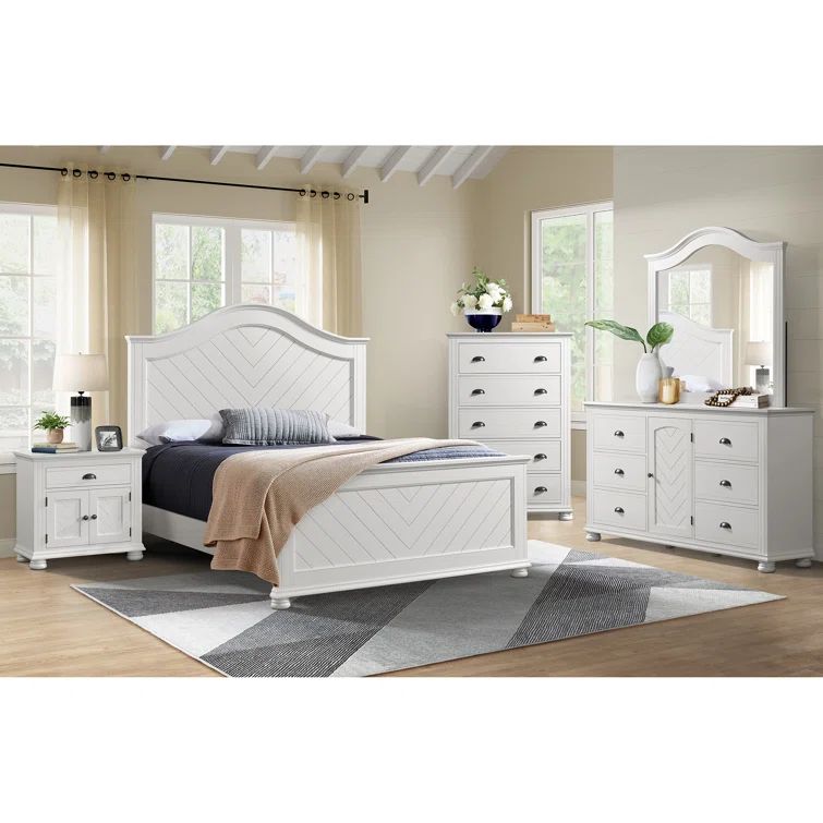 Conaughey White Chevron Pattern Full Panel 3PC Bedroom Set