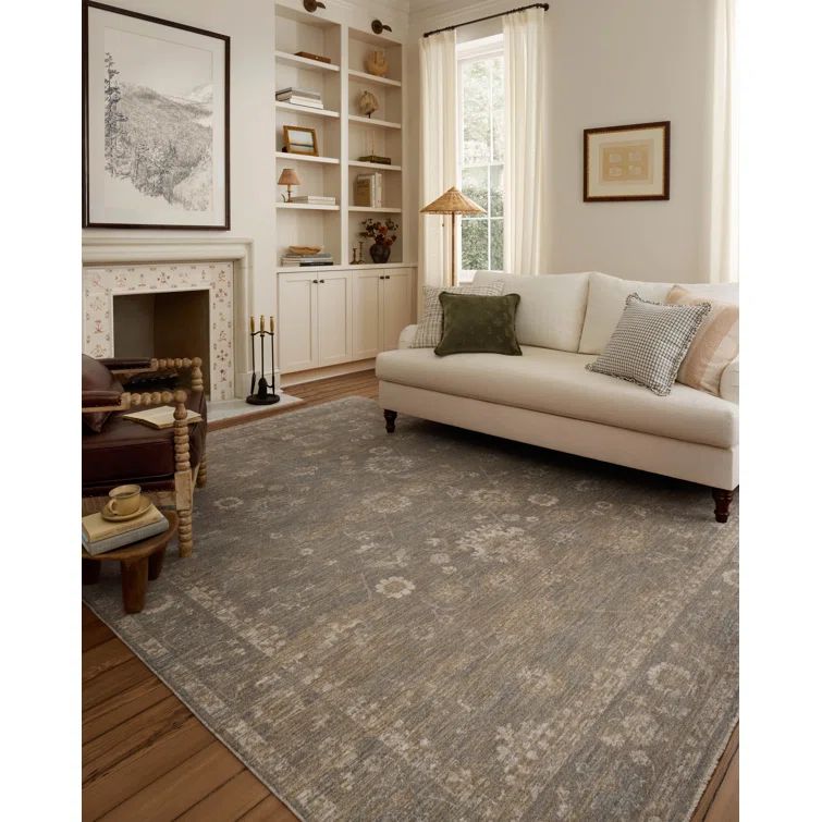 Lagoon Ivory Wool and Synthetic Easy Care Area Rug 5.3x7.6