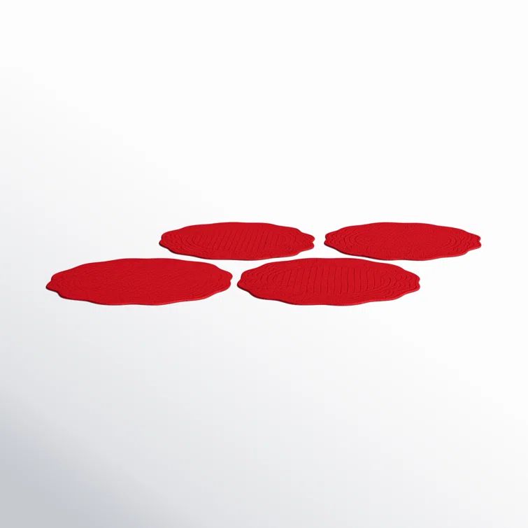 Red Cotton Quilted Scalloped Round Placemat Set