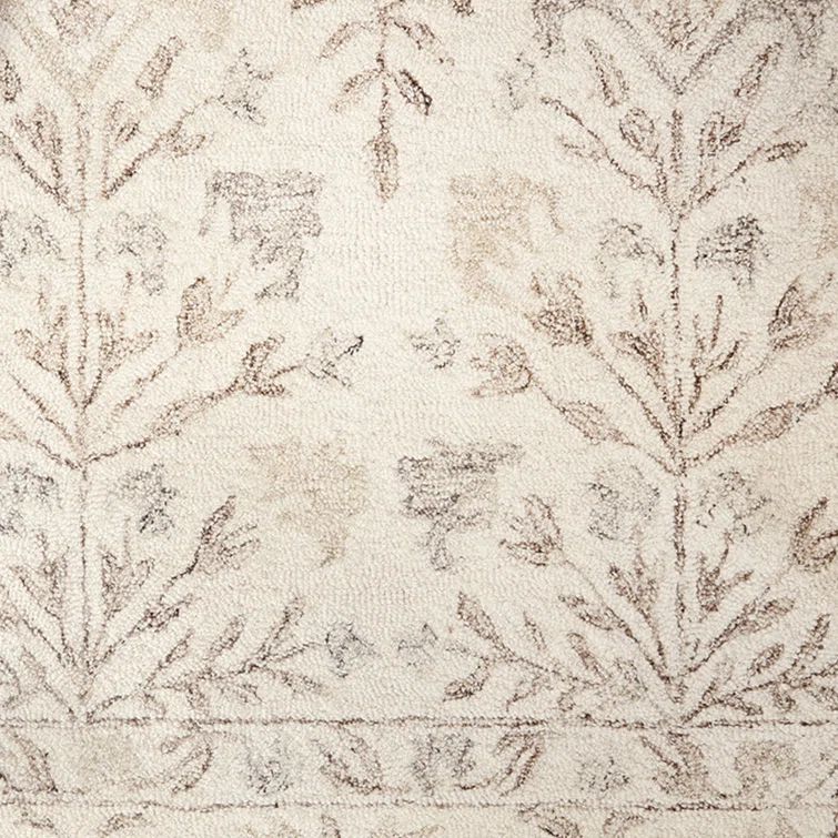 Handmade White Floral Wool Runner Rug 2'6" x 9'9"