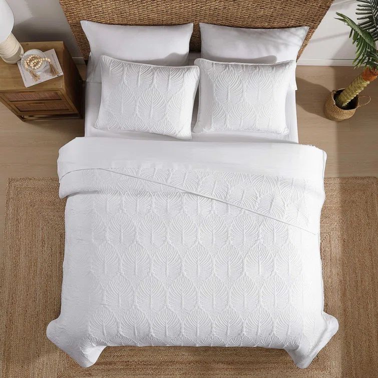 White Cotton Twin Quilt Set with Palm Leaf Motif