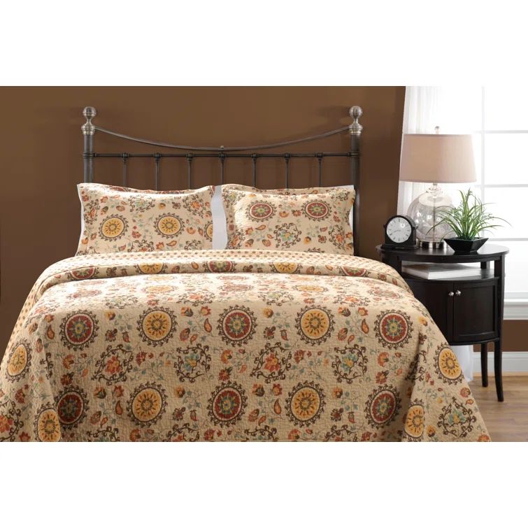 King Red Cotton Reversible Quilt Set with Floral Design