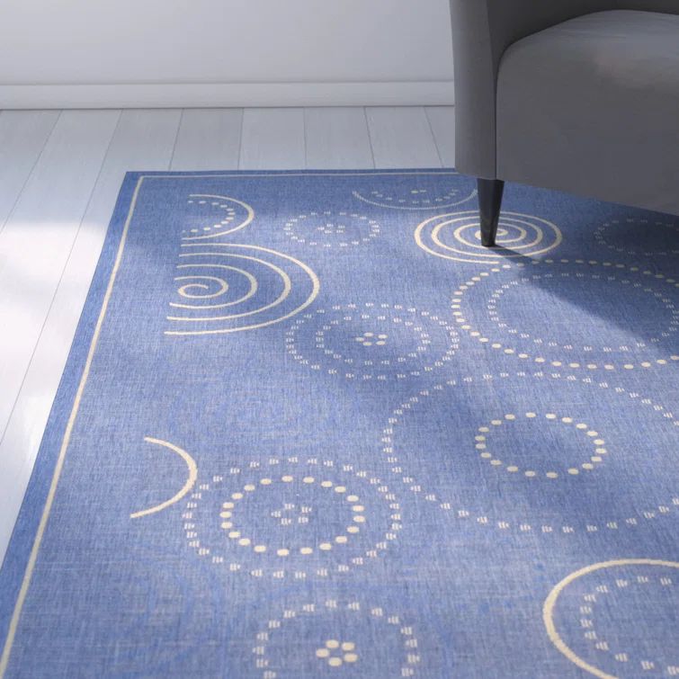 Rectangular 5' x 7' Blue and Natural Cotton Synthetic Rug