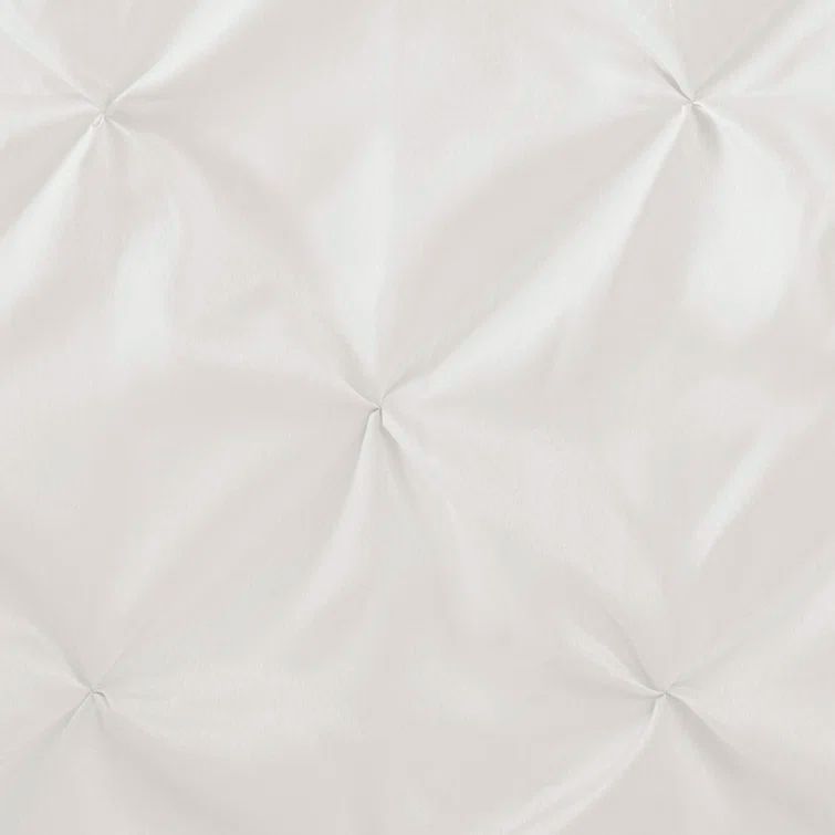 Laurel White Tufted Polyester Shower Curtain