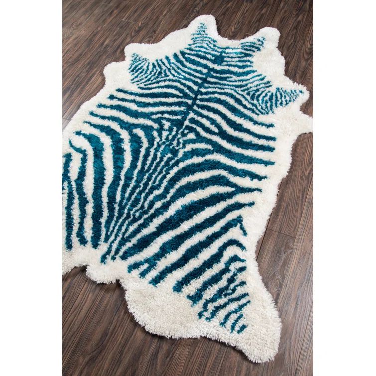 Turquoise and White Faux Fur Animal Print Rug 7'6" x 9'6"