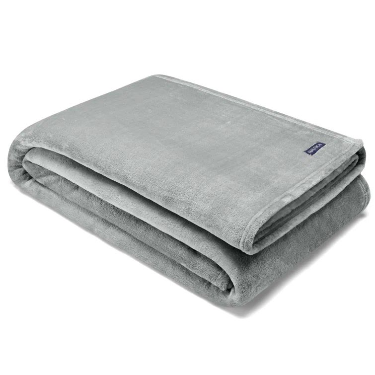 Cozy Queen-Sized Ultra Soft Fleece Blanket in Gray