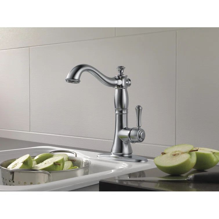 Stainless Steel Traditional Deck Mounted Bar Faucet with Pull-out Spray